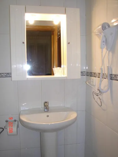Hostal Alfil — Foto 10