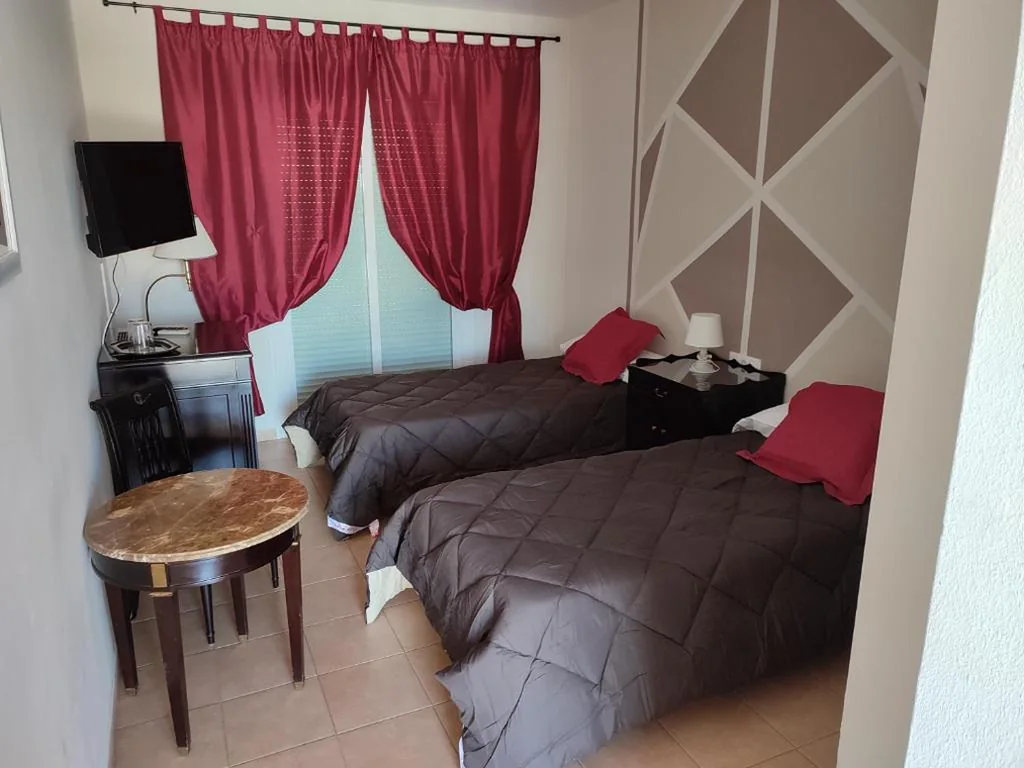 Habitación Doble - 1 o 2 camas — Hostal Alhaja Playa