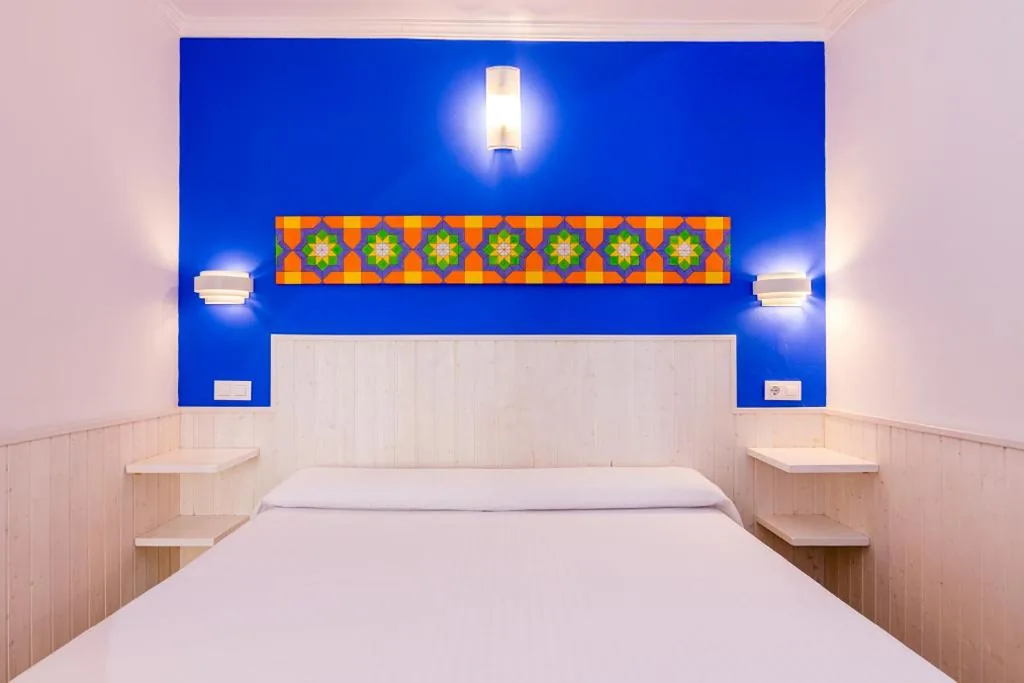 Doppelzimmer – 1 oder 2 Betten — Hostal Alhambra