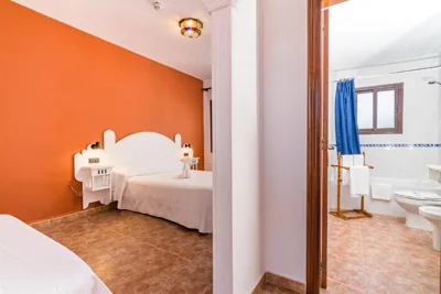 Hostal Alhambra — Foto 3
