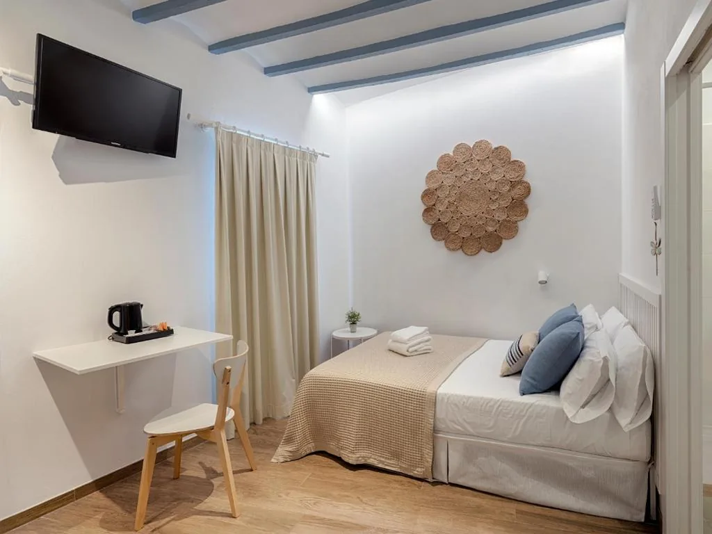 Habitación Doble Estándar — Hostal Altea House