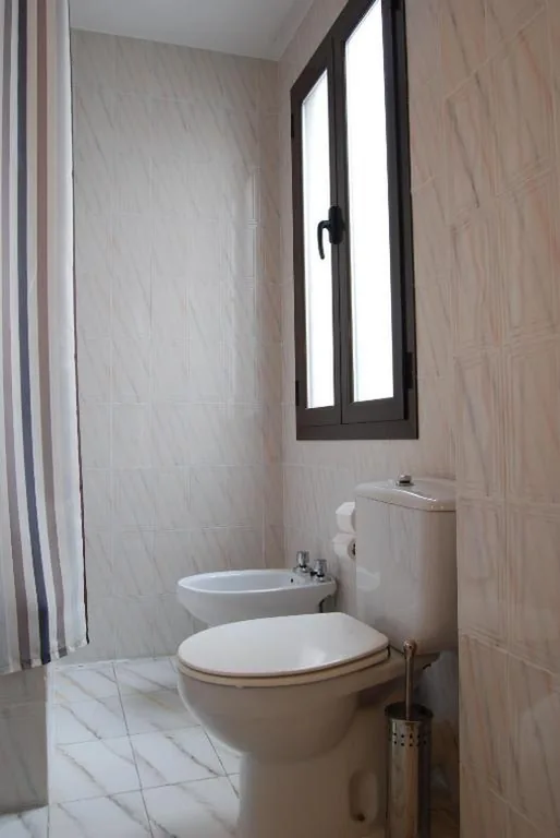 Habitación Individual — Hostal America