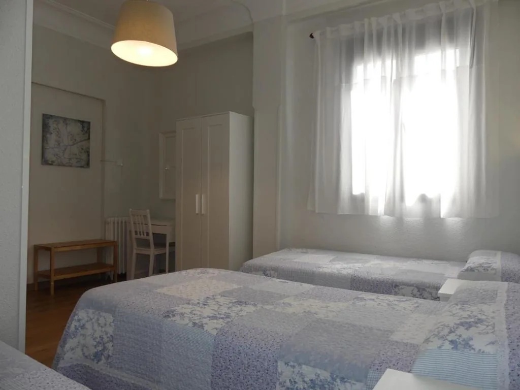 Hostal America