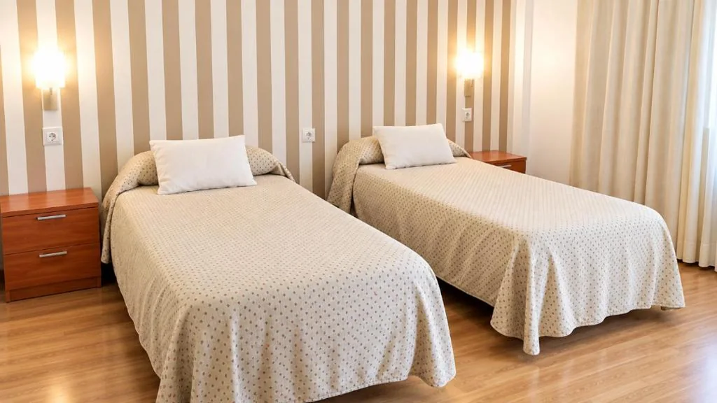 Habitación Doble - 1 o 2 camas — Hostal Anas
