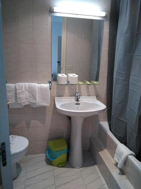 Quarto Duplo — Hostal Ancla Dorada