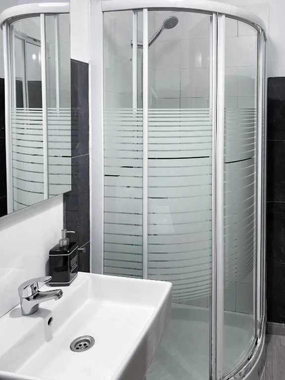 Quarto Triplo Standard — Hostal Andrea