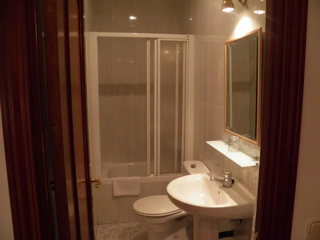 Camera Singola — Hostal Angelines