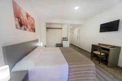 Hostal Anna Benidorm — foto 5