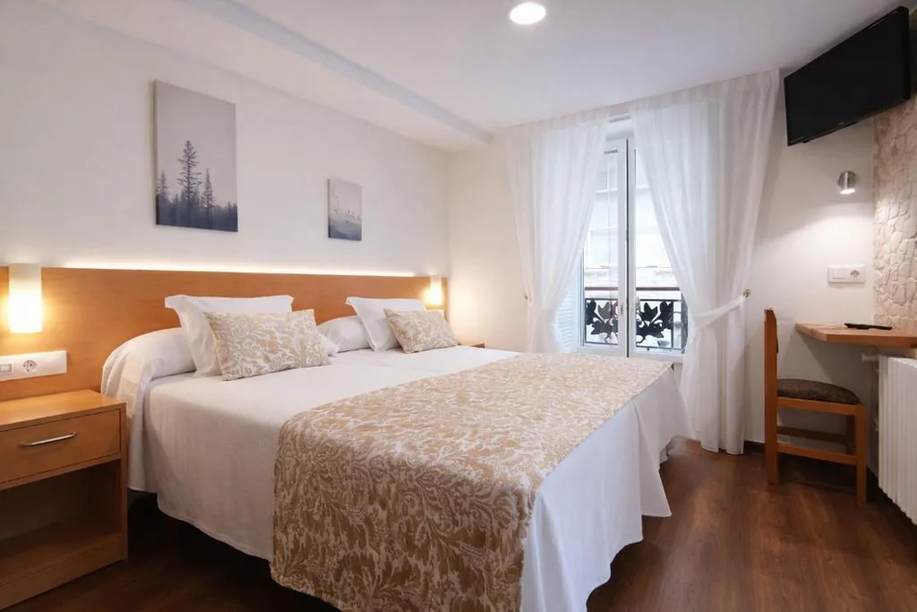 Camera Tripla — Hostal Anosa Casa