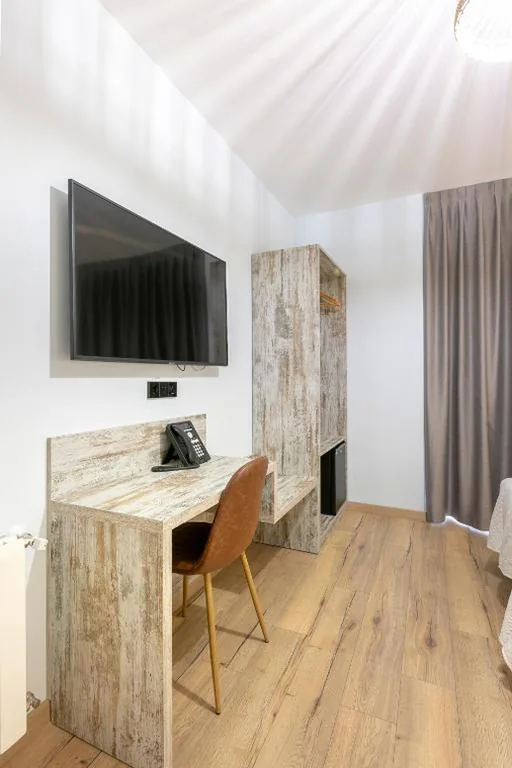 Quarto Duplo — Hostal Anton Martin