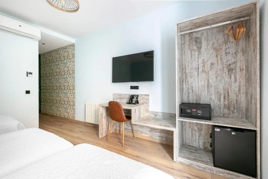 Quarto Triplo — Hostal Anton Martin