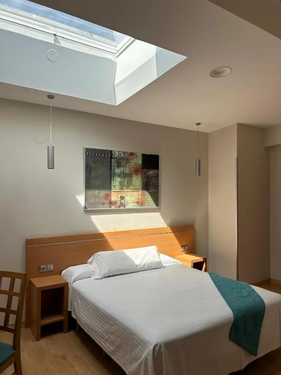 Habitación Individual — Hostal Aralar