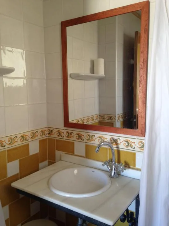 Doppelzimmer mit 2 Einzelbetten – 1. Etage — Hostal Aranda
