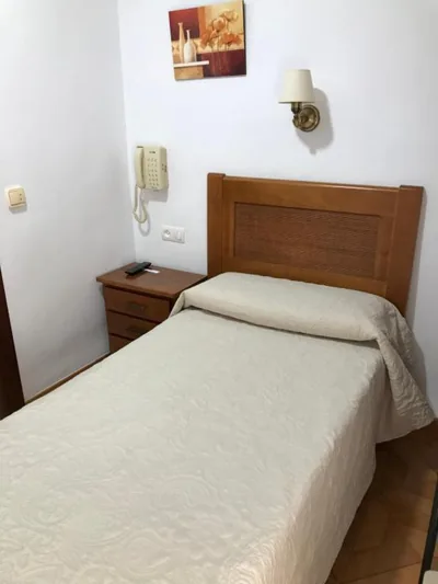 Hostal Argentina EN CACERES — 写真 8
