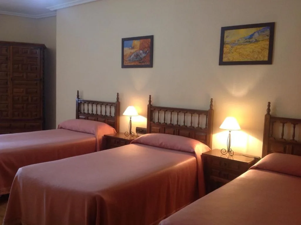 Driepersoonskamer — Hostal Argentino