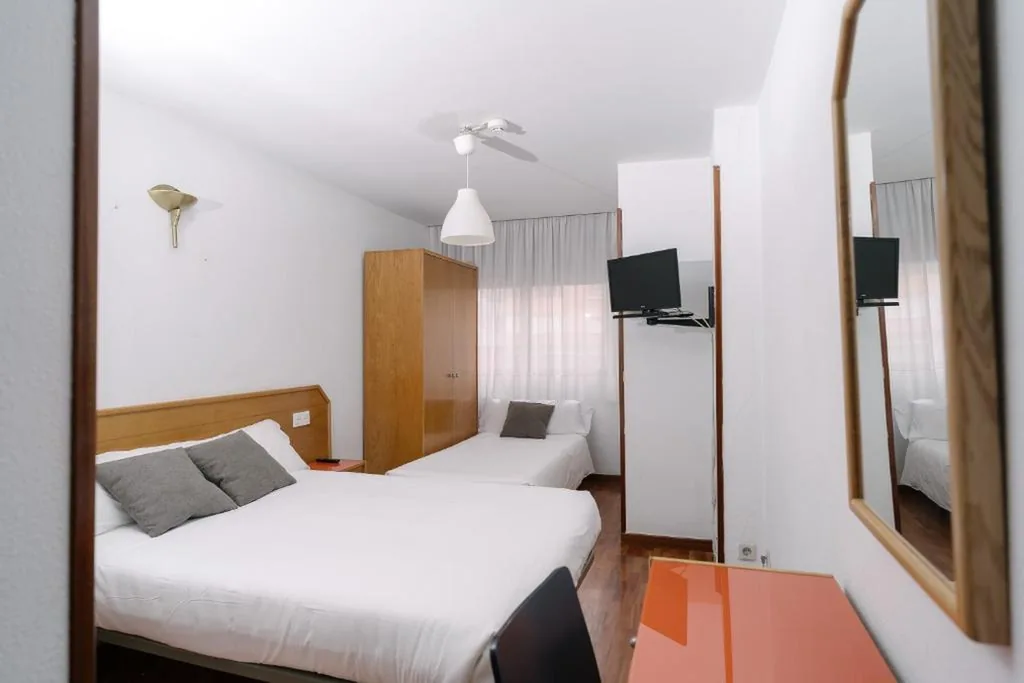トリプルルーム — Hostal Arlanzón