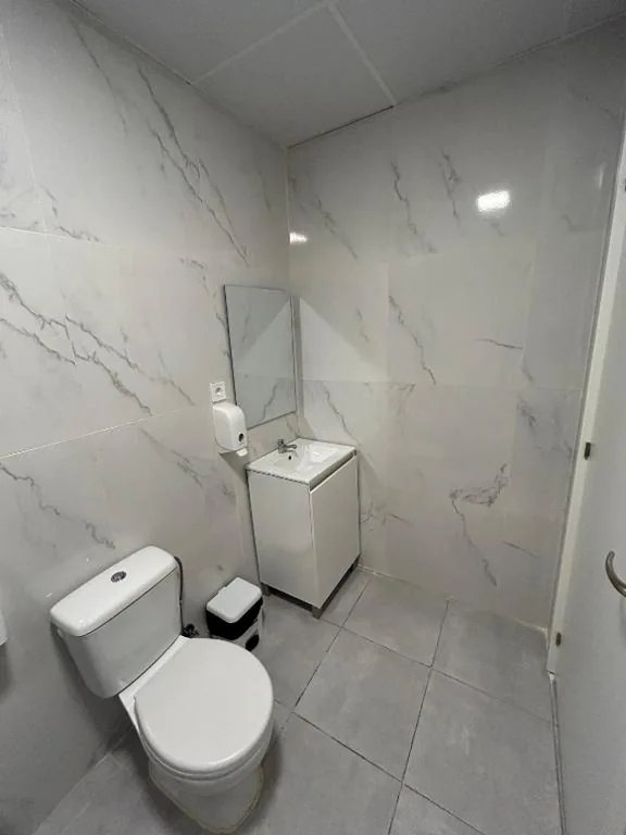 Doppelzimmer mit Poolblick — Hostal Avenida Andalucia - Solo Adultos