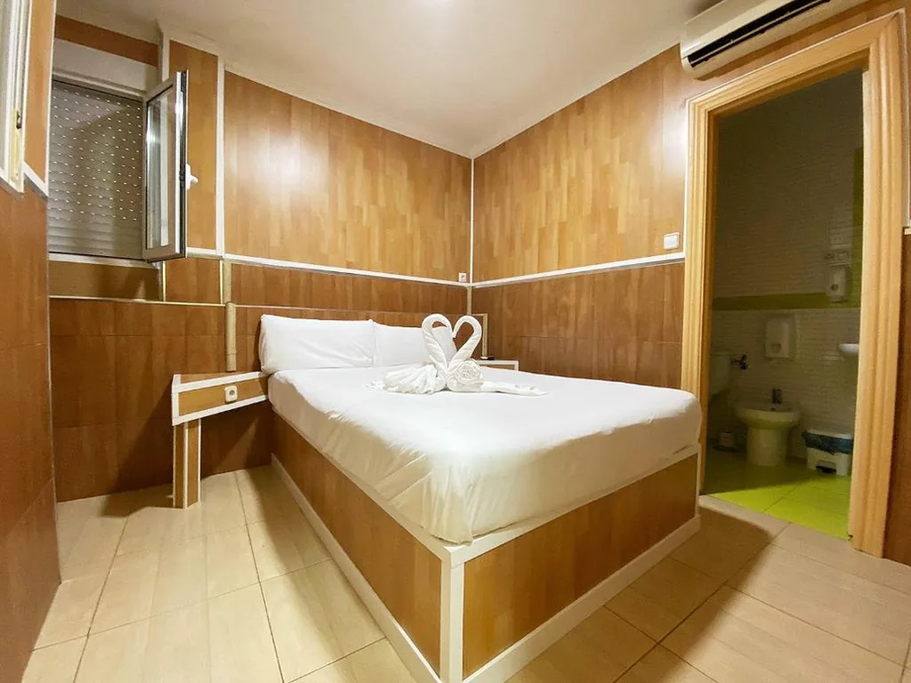 Großes Einzelzimmer — Hostal Avenida Andalucia - Solo Adultos