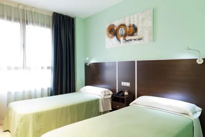 Hostal Avenida Barajas — foto 2