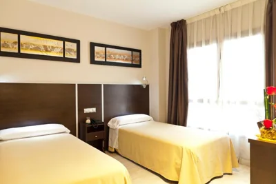 Hostal Avenida Barajas — foto 7