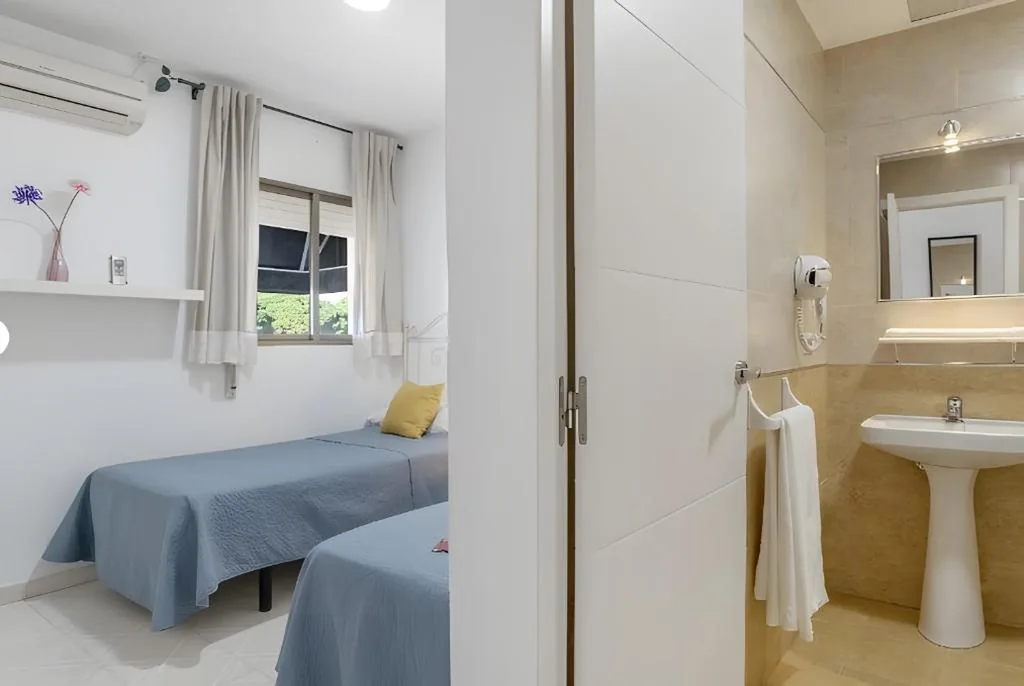 Hostal Avenida