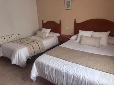 Hostal Avenida Pozo Alcón — foto 7
