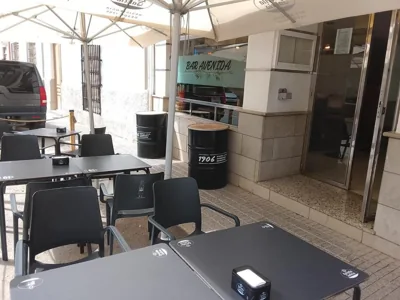 Hostal Avenida Pozo Alcón — foto 9