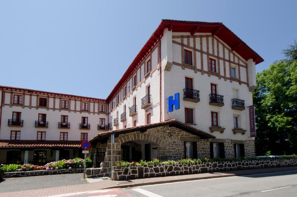 Hostal Ayestaran I