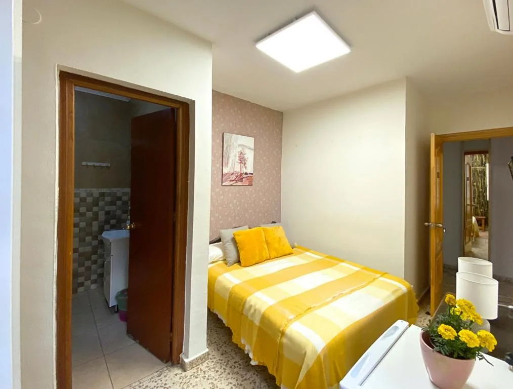 Habitación Individual Estándar con ducha — Hostal Azahara