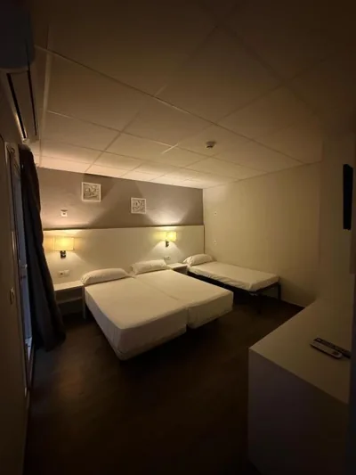 Hostal B and B Benidorm — foto 2