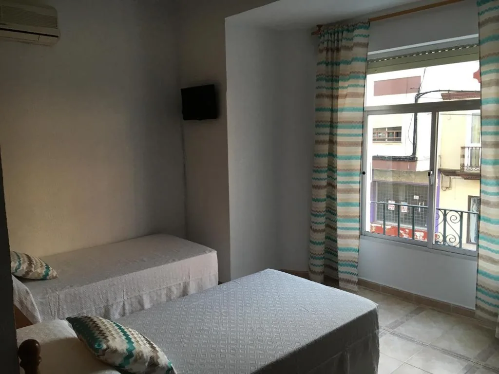 Habitación Doble - 2 camas — Hostal Barbate