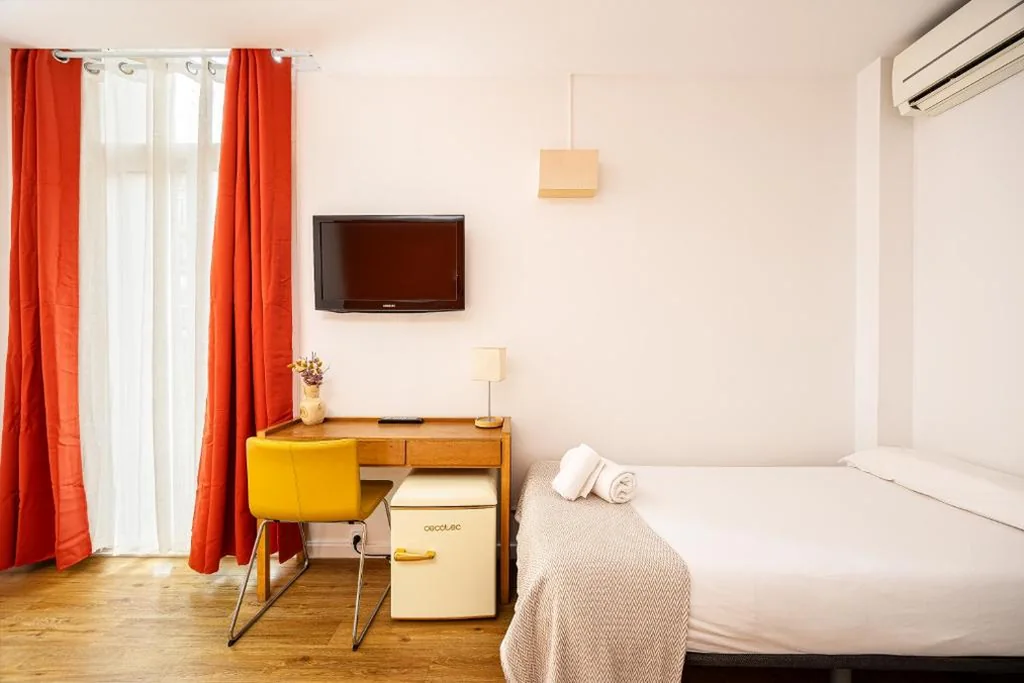 Habitación Deluxe — Hostal Barcelona Centro