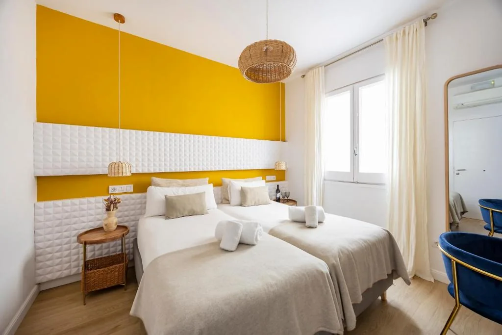 Habitación Doble Estándar - 2 camas — Hostal Barcelona Centro