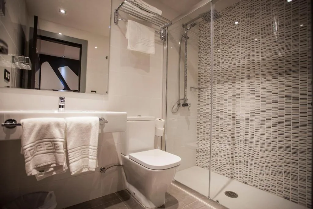 Driepersoonskamer — Hostal Barcelona