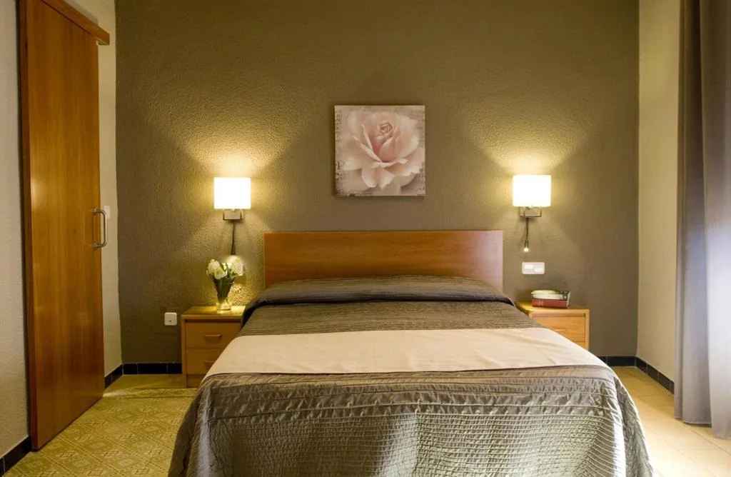 Habitación Doble — Hostal Barris