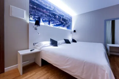 Hostal BCN Ramblas — Foto 11
