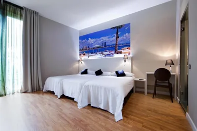 Hostal BCN Ramblas — Foto 12
