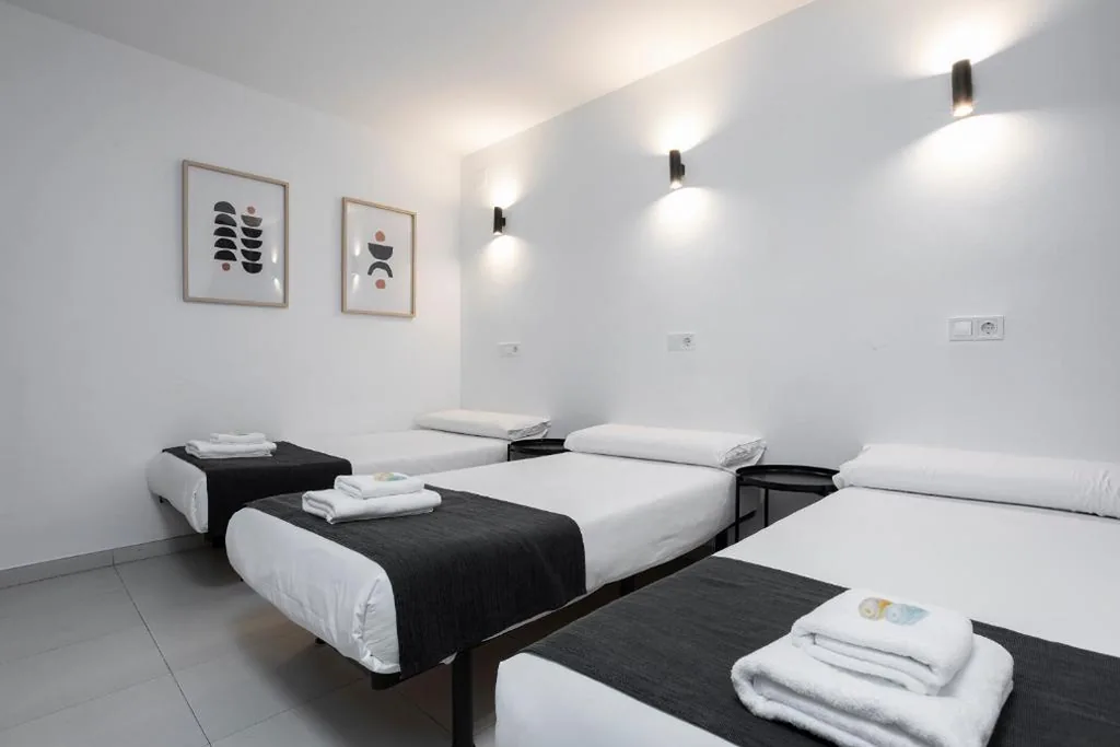 Triple Room — HOSTAL BEDMATES