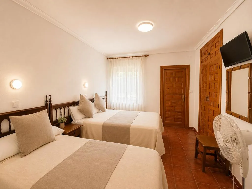 Camera tripla — Hostal Bellas