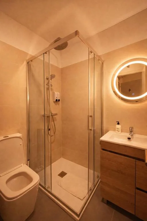 Quarto Triplo — Hostal Bernabeu II