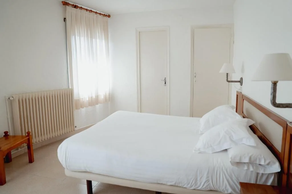 Chambre Double Standard — Hostal Bertran