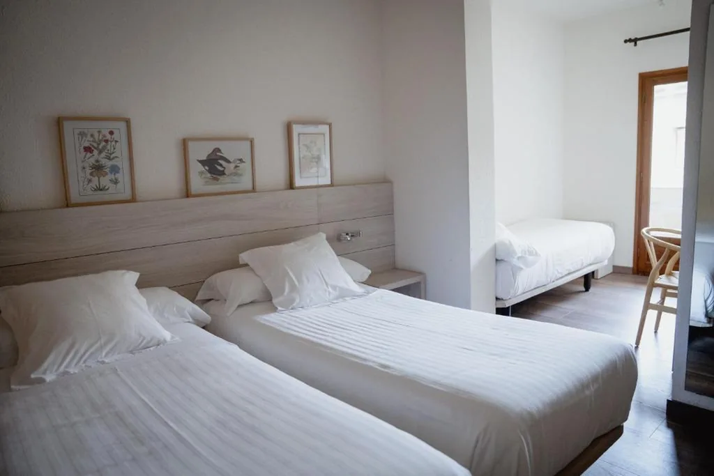 Chambre Triple — Hostal Bertran