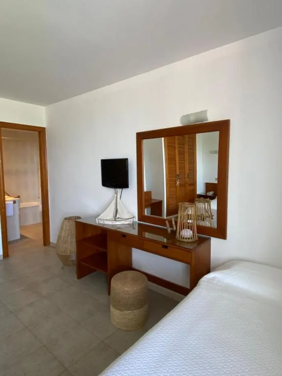 Camera tripla con vista sul mare — Hostal Blayet - Hostal Automatizado