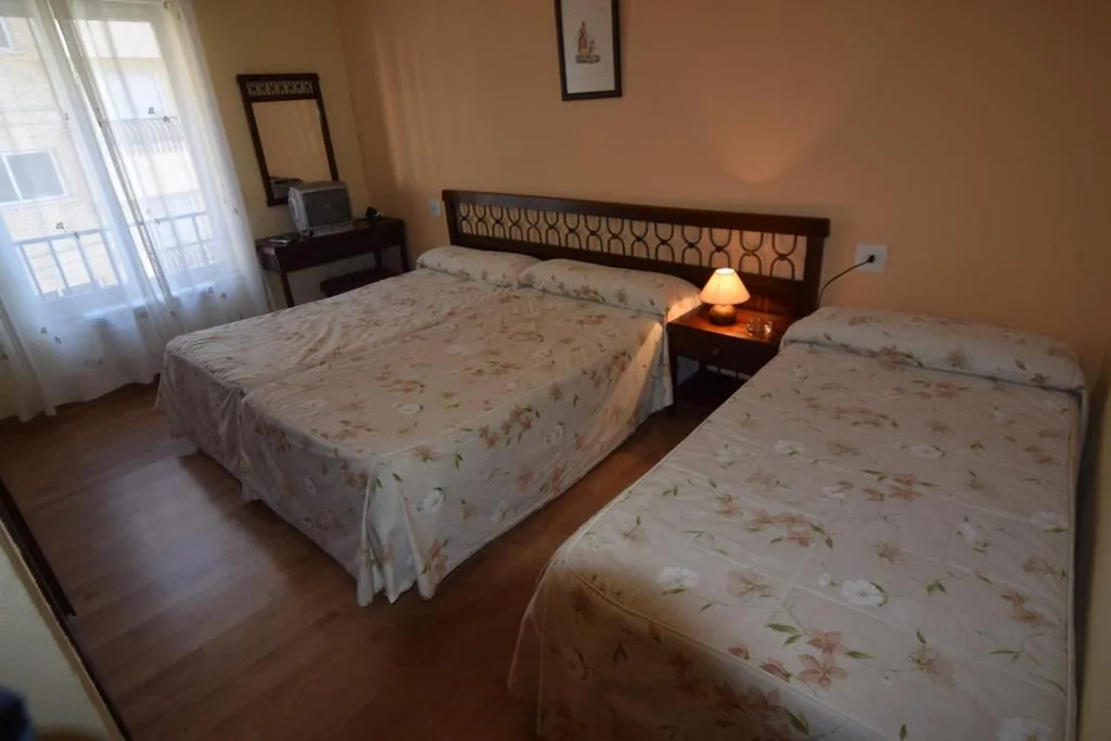 Habitación Triple — Hostal Blazquez Sanchez