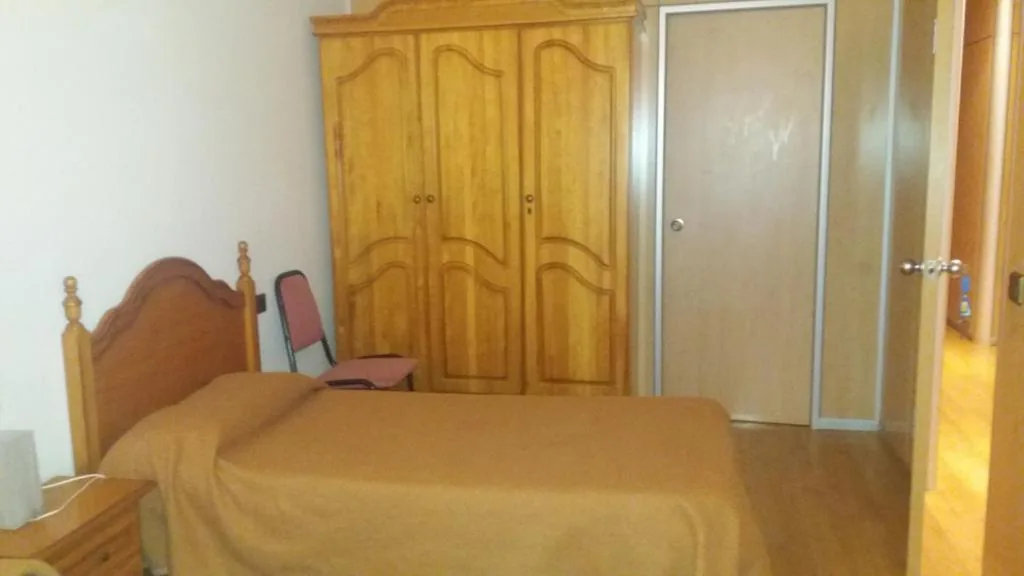 Quarto Duplo Standard - 2 camas — Hostal Bonaterra