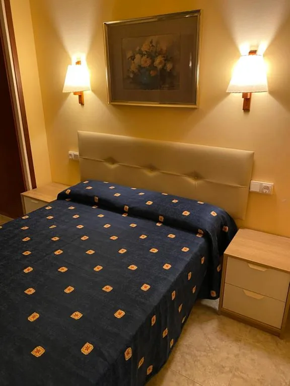Habitación Doble - 1 o 2 camas — Hostal Bonavista