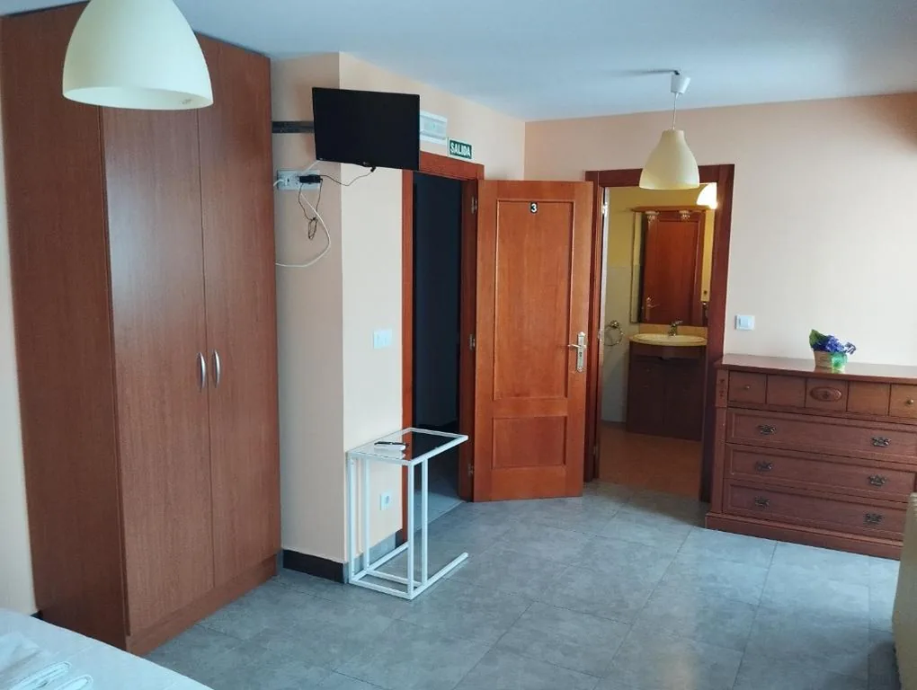 Camera doppia con 2 letti — Hostal Bordillas