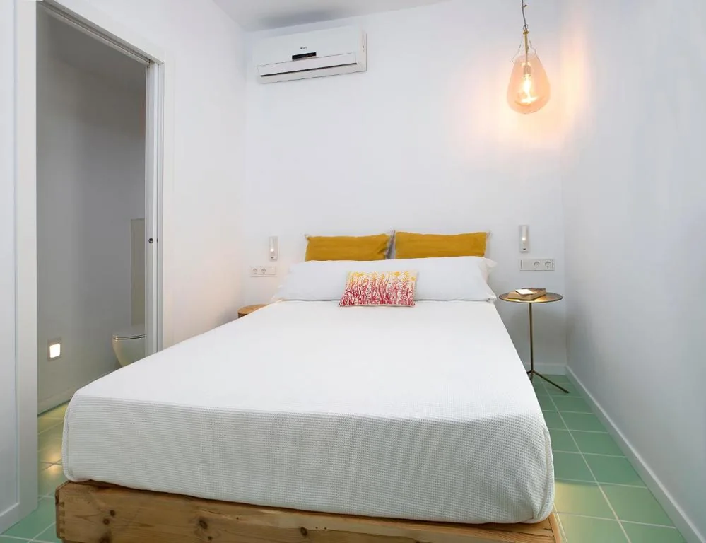 Habitación Doble Interior Pequeña — Hostal Boutique Cana Rita