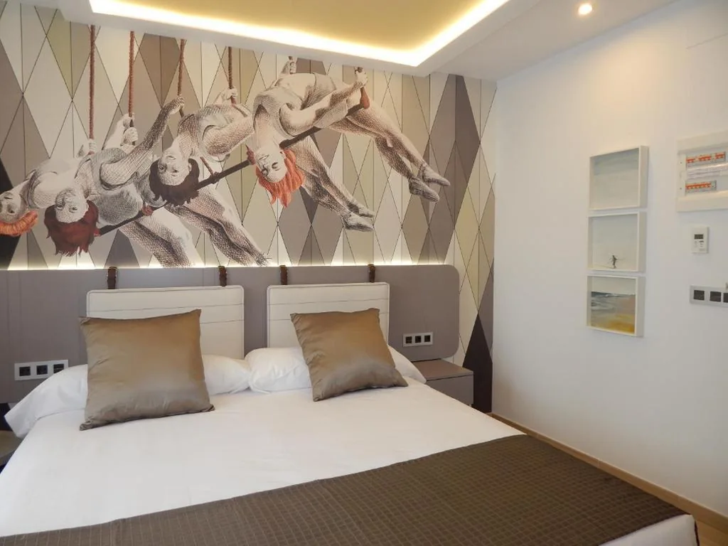 Double Room – Ground Floor, Next to Reception — Hostal Boutique Doña Carmen - Adults Recommended