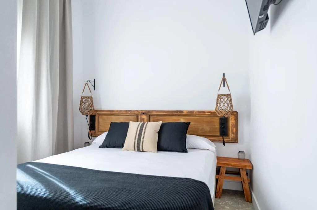 スモールダブルルーム・ベッド1台または2台 — Hostal Boutique Es Menut